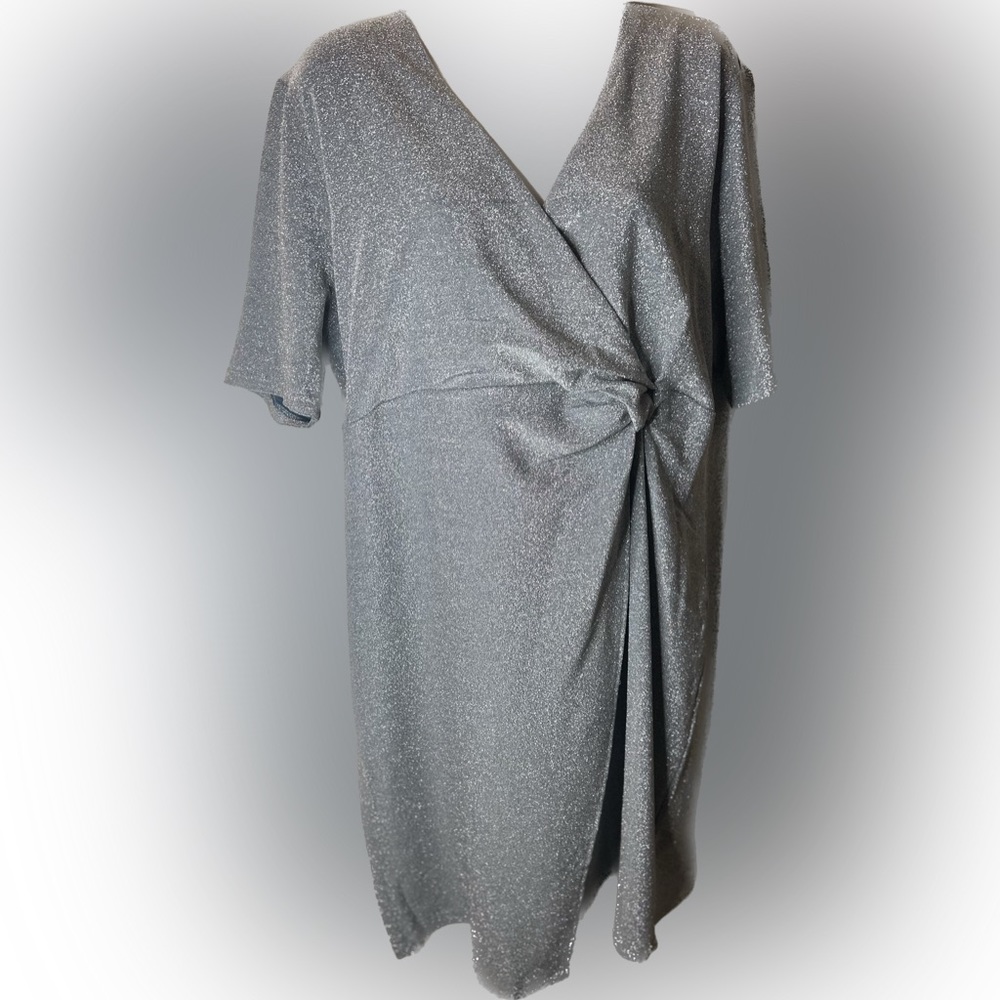 Silver sparkly short sleeved twist front knee length dress size XL NWOT